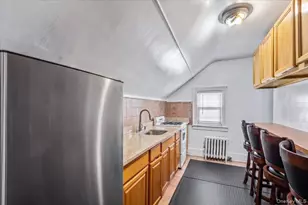 166-47 25th Ave, Whitestone, NY 11357 - Photo 23