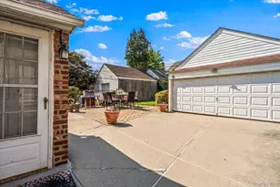 166-47 25th Ave, Whitestone, NY 11357 - Photo 33