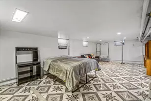 166-47 25th Ave, Whitestone, NY 11357 - Photo 21