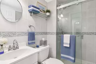 24 Vanad Dr, East Hills, NY 11576 - Photo 25