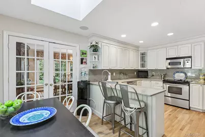 24 Vanad Drive, East Hills, NY 11576 - Photo 11