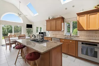 14 Paddock Drive, Northport, NY 11768 - Photo 5