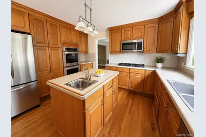 37 Hagan Drive, Poughkeepsie, NY 12603 - Photo 7