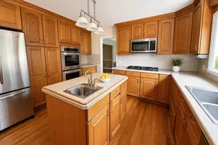 37 Hagan Dr, Poughkeepsie, NY 12603 - Photo 7
