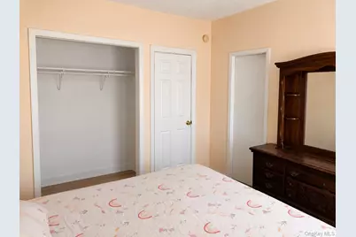 1044 41st, Brooklyn, NY 11219 - Photo 5