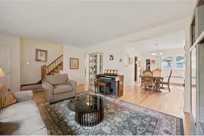 102 Stephan Marc Lane, New Hyde Park, NY 11040 - Photo 5