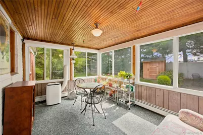 102 Stephan Marc Lane, New Hyde Park, NY 11040 - Photo 9