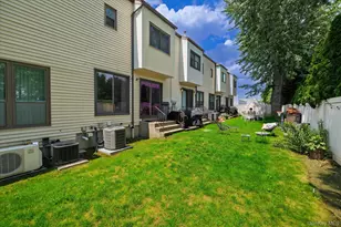 15 Franklin Pl, Oceanside, NY 11572 - Photo 25