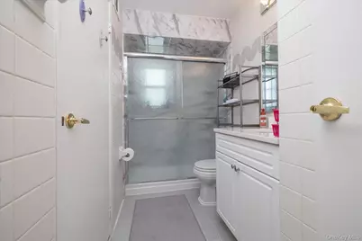 15 Franklin Place #16, Oceanside, NY 11572 - Photo 17