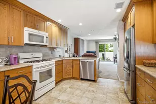 15 Franklin Pl, Oceanside, NY 11572 - Photo 9