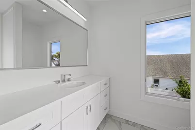 43 Westbury Avenue, Mineola, NY 11501 - Photo 29