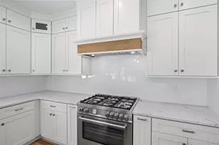 43 Westbury Ave, Mineola, NY 11501 - Photo 11