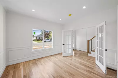 43 Westbury Avenue, Mineola, NY 11501 - Photo 5