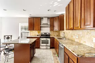 316 Maplegrove Ave, Uniondale, NY 11553 - Photo 3