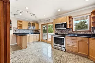 235 Eastwood Ave, Deer Park, NY 11729 - Photo 11