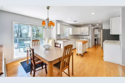 32 Prince Road, Rocky Point, NY 11778 - Photo 7