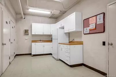 90-09 Northern Blvd #102, Jackson Heights, NY 11370 - Photo 17