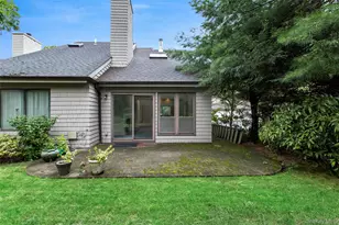 11 Rose Ct, East Islip, NY 11730 - Photo 21
