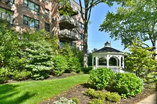 4 Birchwood Ct, Mineola, NY 11501 - Photo 17