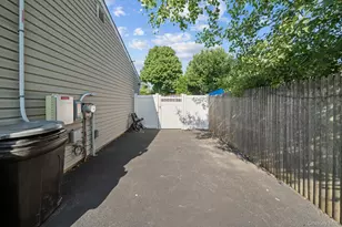 7 Sprat St, Medford, NY 11763 - Photo 11