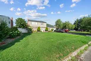 7 Sprat St, Medford, NY 11763 - Photo 9