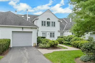 100 Brook Hills Cir, White Plains, NY 10605 - Photo 27