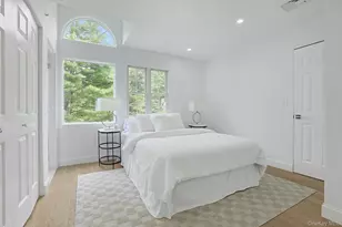 100 Brook Hills Cir, White Plains, NY 10605 - Photo 17