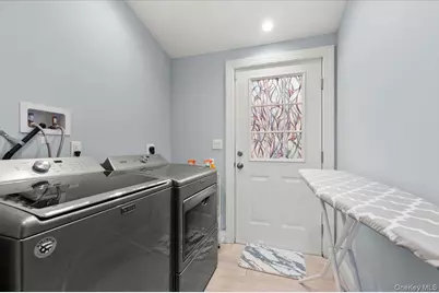 9 Donald Drive, Old Bethpage, NY 11804 - Photo 17