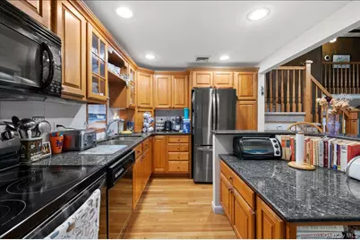9 Donald Drive, Old Bethpage, NY 11804 - Photo 7