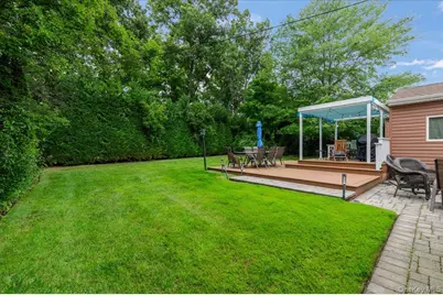 9 Donald Drive, Old Bethpage, NY 11804 - Photo 25