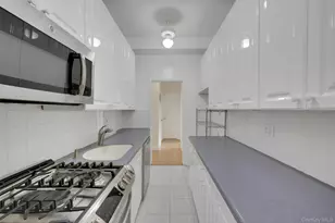 640 Pelham Rd, New Rochelle, NY 10805 - Photo 15