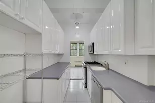640 Pelham Rd, New Rochelle, NY 10805 - Photo 13
