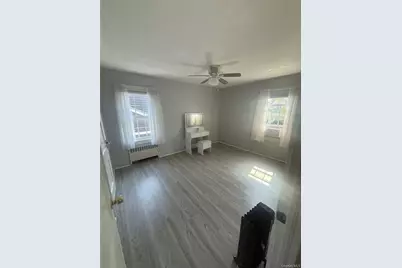 8474 Homelawn Street, Jamaica, NY 11432 - Photo 9