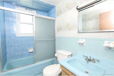 43 Ivanhoe Place, Valley Stream, NY 11580 - Photo 9