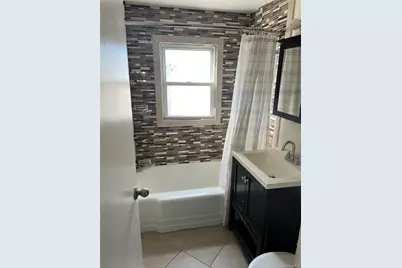 23 Luther Place, Huntington Station, NY 11746 - Photo 7