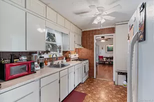 125 1st St, Brentwood, NY 11717 - Photo 9