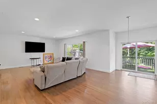 20 Karen Ct, Poughkeepsie, NY 12603 - Photo 13
