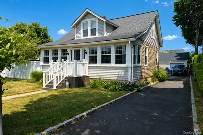 185 Ferndale Boulevard, Islip, NY 11751 - Photo 1