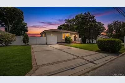 91 Mohawk Avenue, Deer Park, NY 11729 - Photo 3