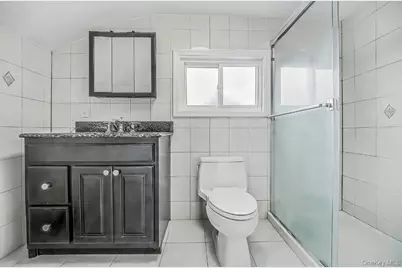 28 Greenvale Lane, Syosset, NY 11791 - Photo 3