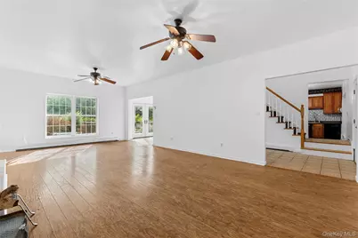 7 Van Keuren Avenue, Pine Bush, NY 12566 - Photo 5