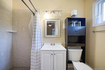 65 Avenue D, Farmingville, NY 11738 - Photo 11