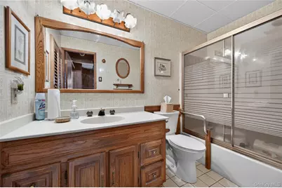 42 Cedar Street, Islip, NY 11751 - Photo 27