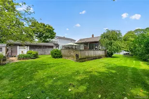 42 Cedar St, Islip, NY 11751 - Photo 31
