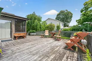 42 Cedar St, Islip, NY 11751 - Photo 29