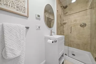 356 Marietta Avenue, Hawthorne, NY 10532 - Photo 21