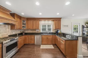 356 Marietta Ave, Hawthorne, NY 10532 - Photo 19