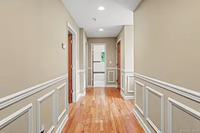 1800 Saw Mill River Road, White Plains, NY 10607 - Photo 23
