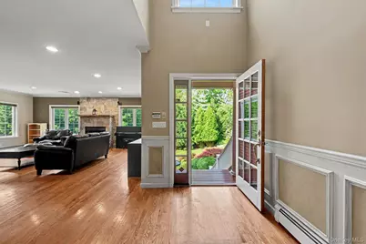 1800 Saw Mill River Road, White Plains, NY 10607 - Photo 7