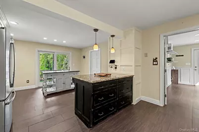 1800 Saw Mill River Road, White Plains, NY 10607 - Photo 13